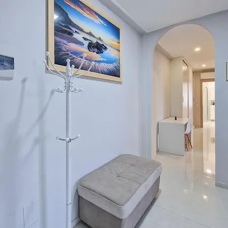 Apartment Puccio - Station *