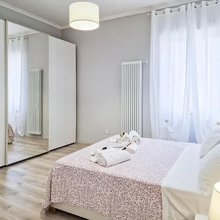 Puccio - Station Apartment