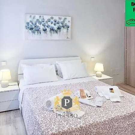 Apartment Puccio - Station